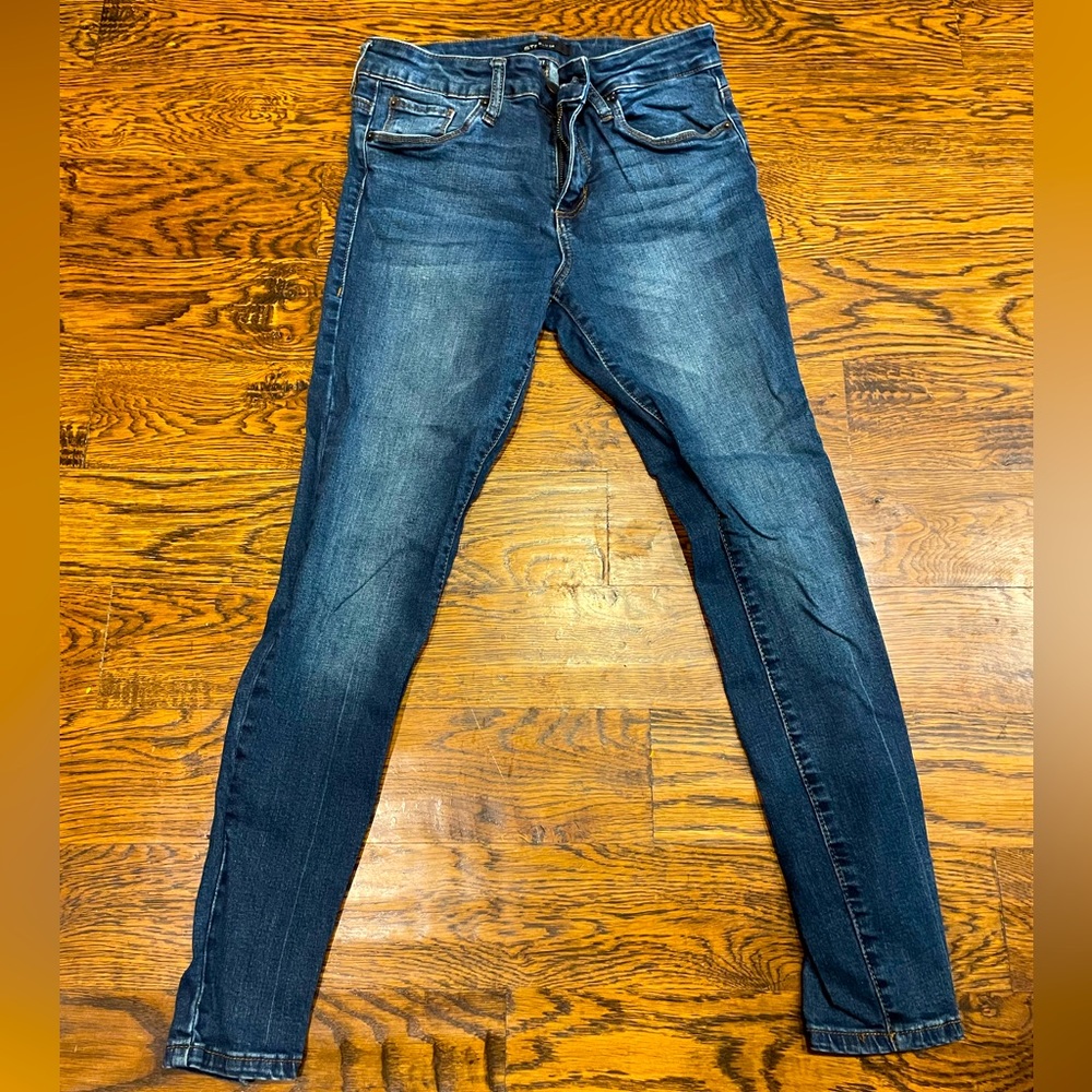 STS Blue women’s jeans. Size 27.